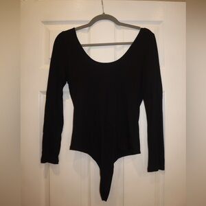 Dress Forum Size L Low-back, Ribbed Black Bodysuit